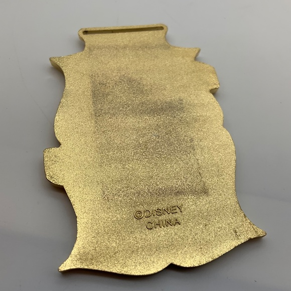 RARE Disney Beauty & The Beast Lumiere's Inaugural 2 Course Challenge 2016 Medal - Picture 11 of 13